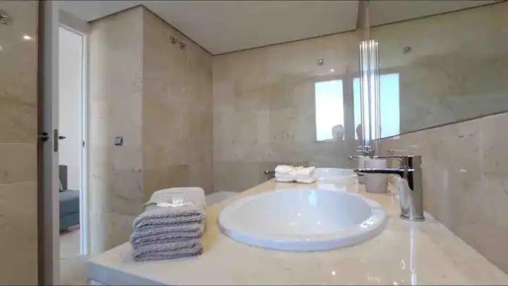 Sotogrande-Maravilloso dúplex, 120 m2, Piscina,4p Esterno foto